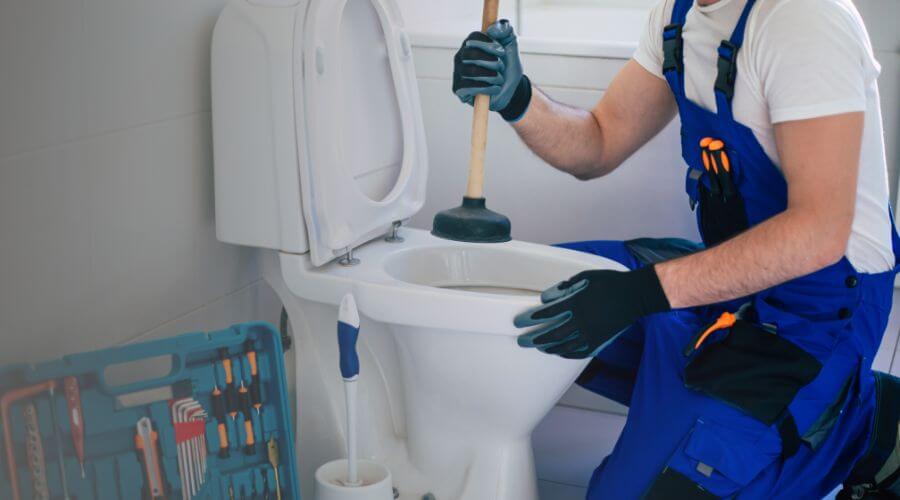 Local annual plumbing maintenance in Oakwood, IL